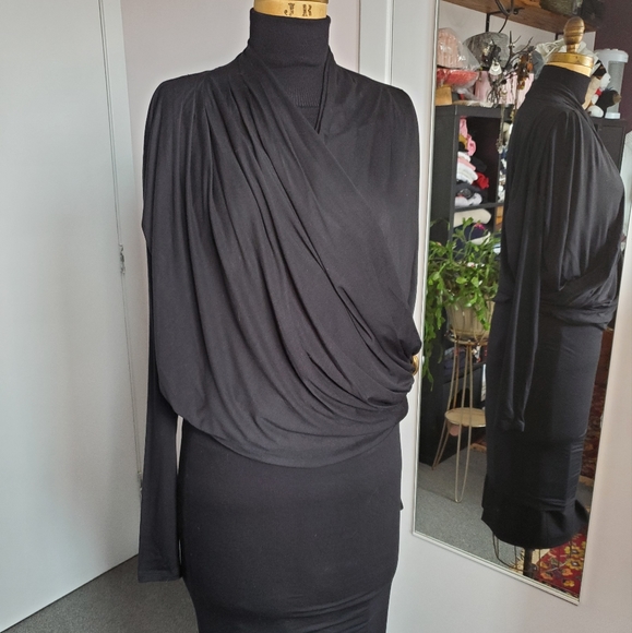 NWOT draped bodycon dress szM - Picture 8 of 12